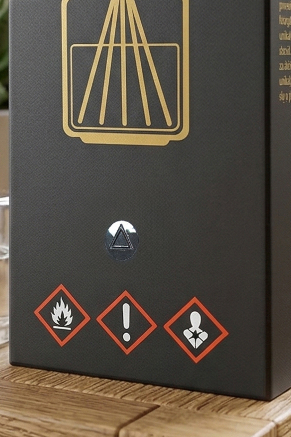 Üçgen Dokunsal Uyarı Etiketi TS EN ISO 11683